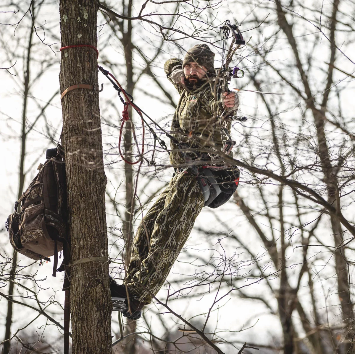 Hunter shooting on Trophyline The EDP Platform